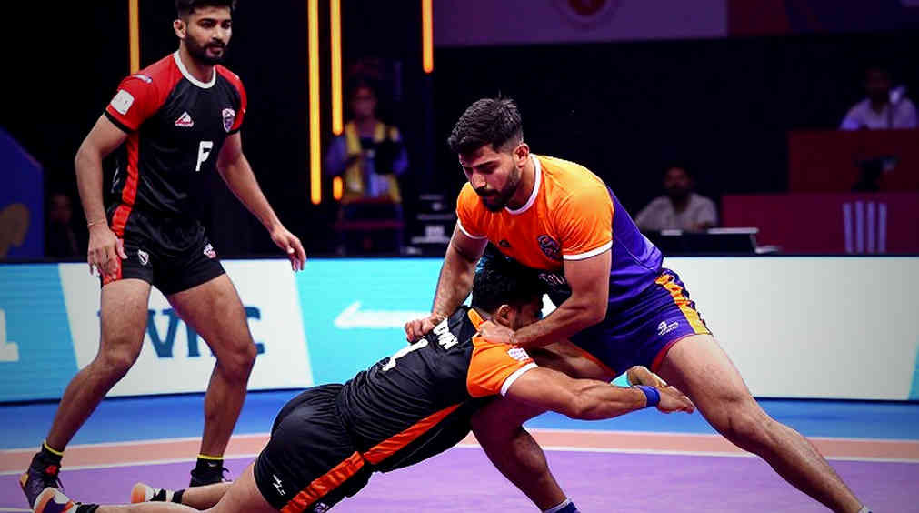 ৪৮-২৪ স্কোরলাইনের নিচে হাঁটুর খাতা: টোকাইয়ের সেমিফাইনাল, তিনটি অল-আউট এবং ভারতের মহিলা কাবাডি লিগের শূন্যস্থান
